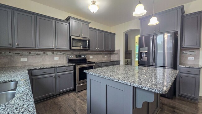 Building Photo - 489 Green Arbor Ln