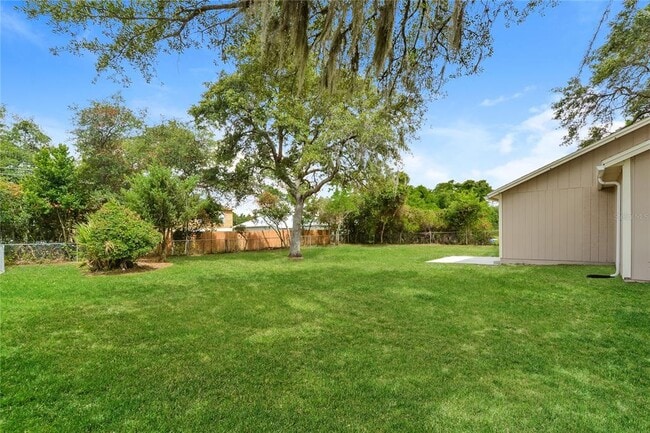 Building Photo - 2714 Waco Dr E