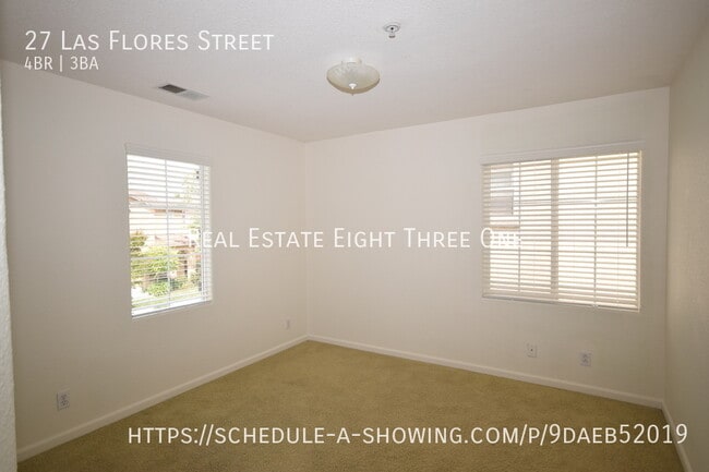 Building Photo - 27 Las Flores St