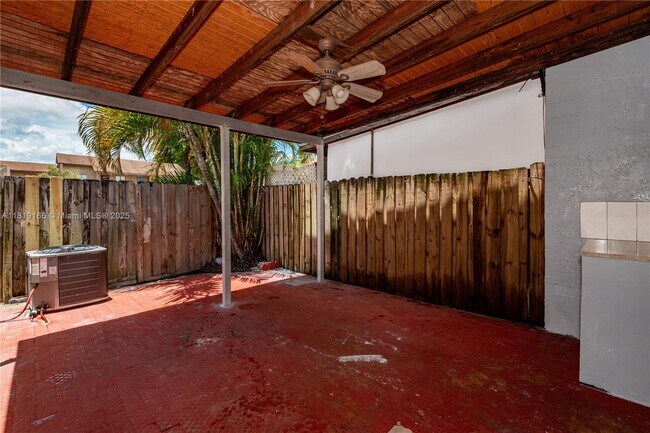 Building Photo - 1082 W 79th St