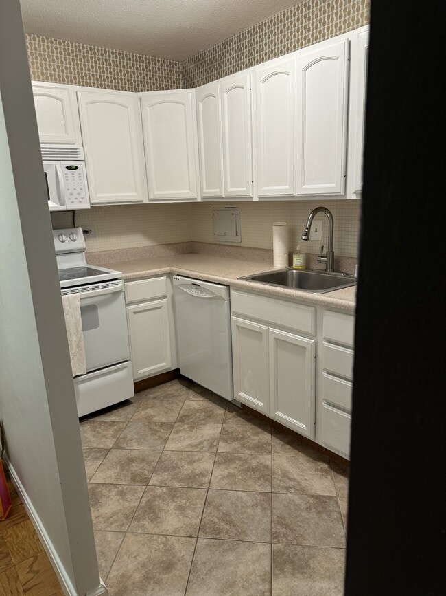 kitchen looking from hall - 1301 Delaware Ave SW