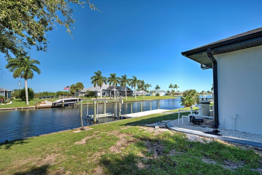 Building Photo - 9310 Rosebud Cir