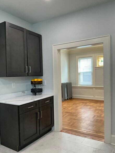 Building Photo - 176 Weequahic Ave