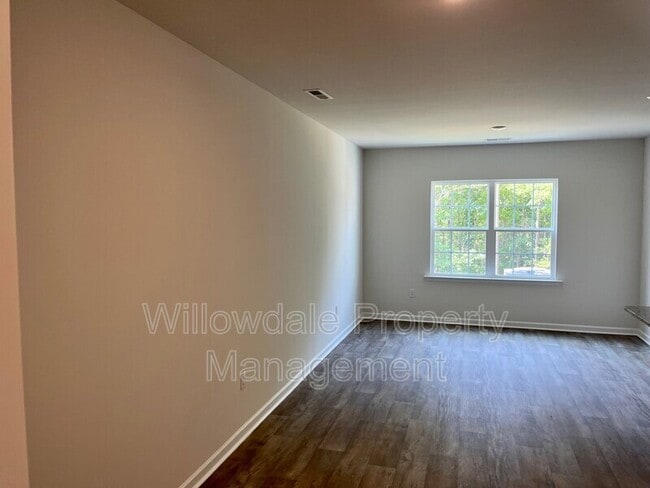 Building Photo - 257 David Hl Dr