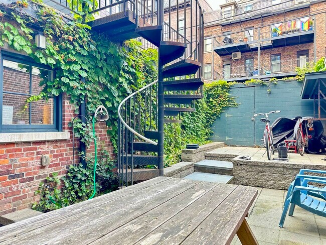 Building Photo - 658 Massachusetts Ave