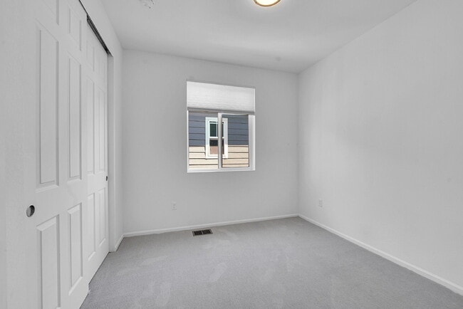 Building Photo - $2,395.00 - 3 Bedrooms, 3 Bathrooms, Single Family Home in Commerce City with Washer and Dryer!