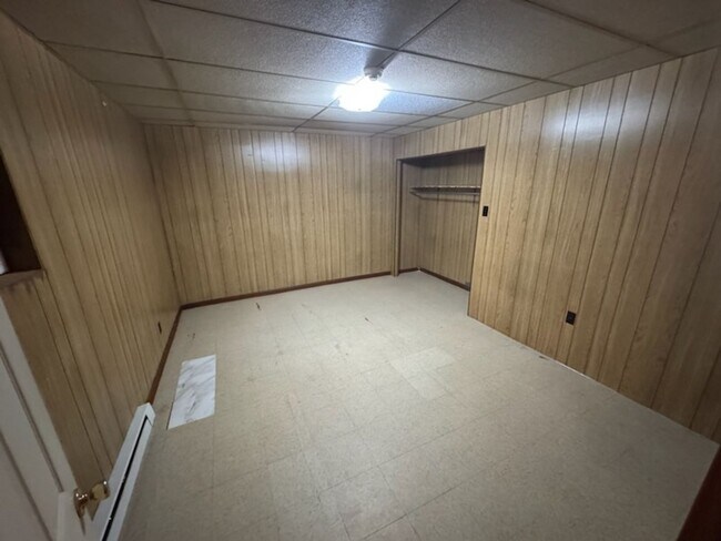 Building Photo - 51 W Catawissa St