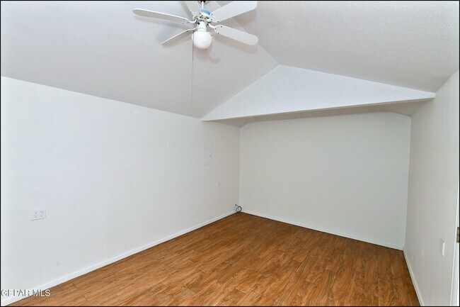 Building Photo - 853 Nita Fay Dr