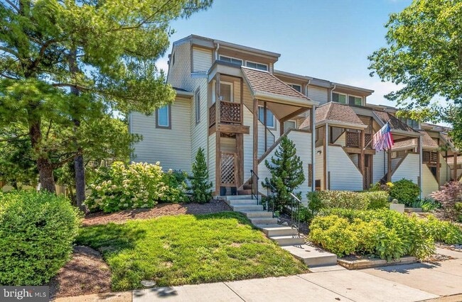 Building Photo - 18273 Leman Lake Dr