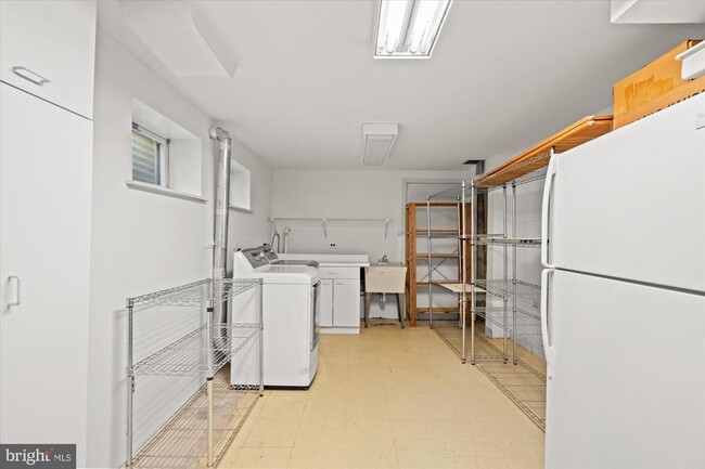 Building Photo - 500 Monticello Blvd