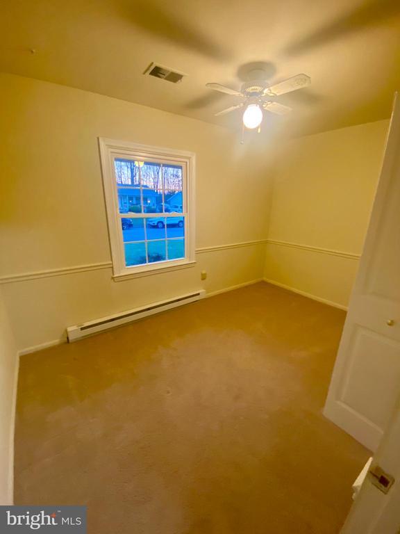 Building Photo - 1042 S Ironwood Rd