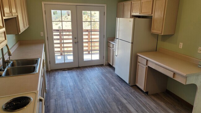 Building Photo - 4555 Sentinel Rock Terrace