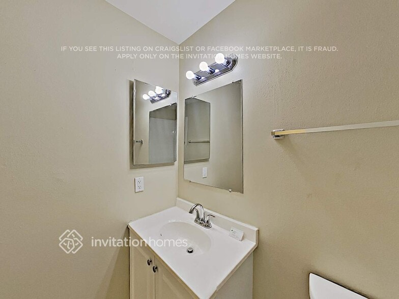Building Photo - 6829 Compass Ct