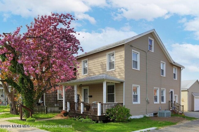 Primary Photo - 612 W Sylvania Ave