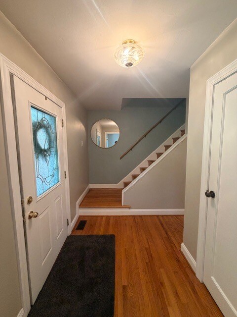 Building Photo - 238 Pond Dr