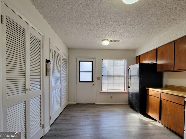 Building Photo - 4570 Hwy 53