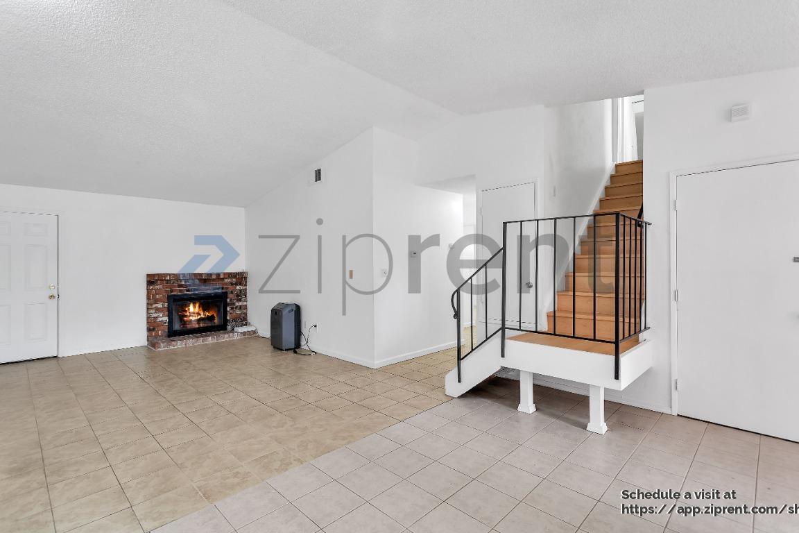 Building Photo - 2412 Sequoia Dr