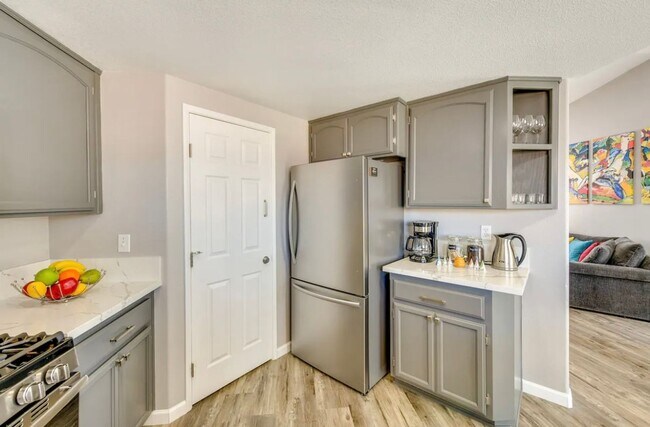 Building Photo - AVAILABLE NOW $200 off First Month Rent