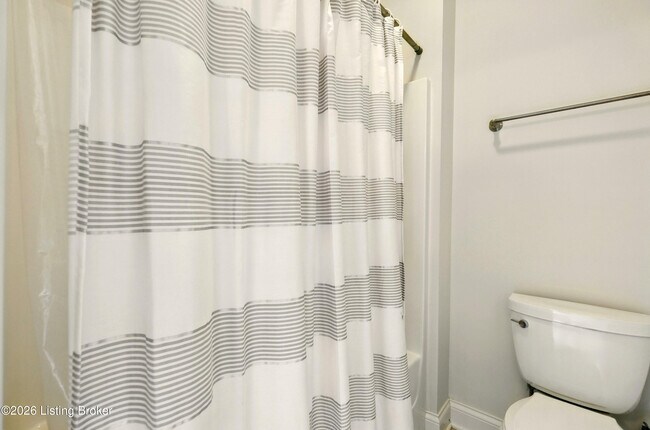 Building Photo - 8707 Featherbell Blvd