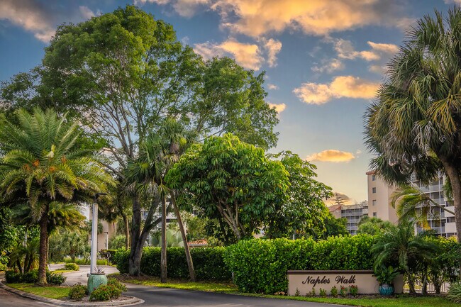 Entering Naples Walk - 15171 Cedarwood Ln