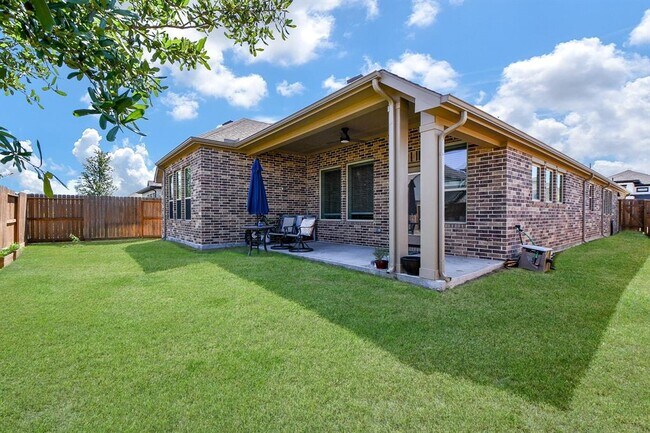 Building Photo - 18426 Bluebird Br Ln
