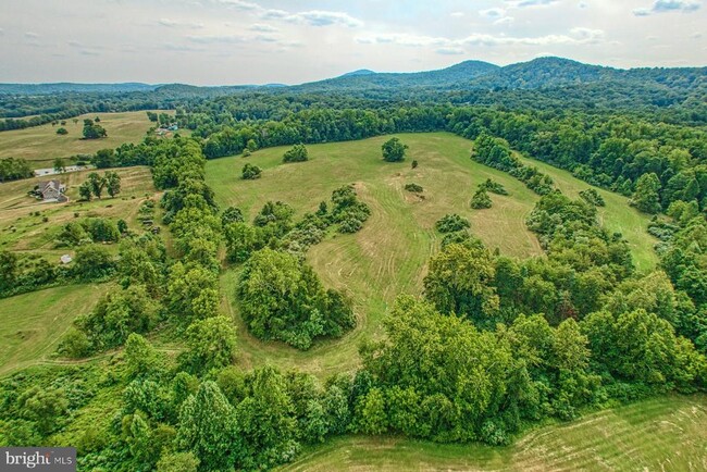 Building Photo - 3959 Cobbler Mountain Rd