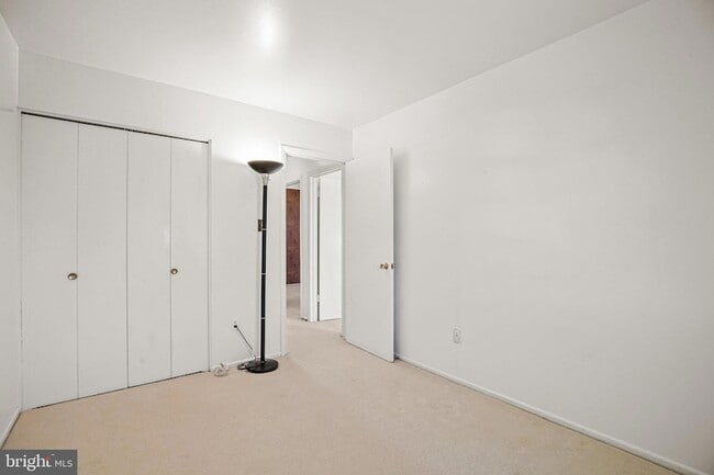 Building Photo - 6106 Rivanna Dr