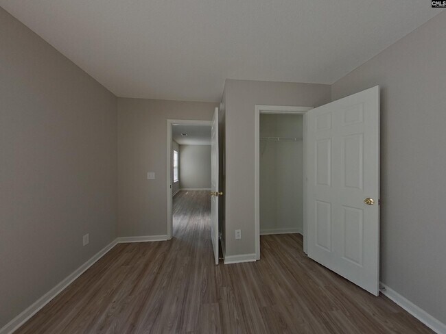 Building Photo - 109 Chatham Trace