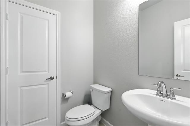 Building Photo - 925 Ridgehurst Dr