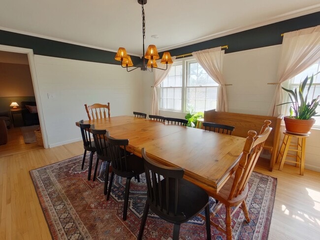Building Photo - 1334 N Estate Ct