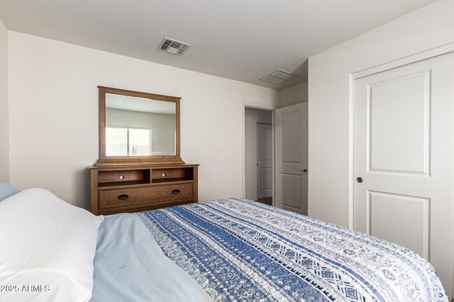 Building Photo - 1532 E Inouye Dr