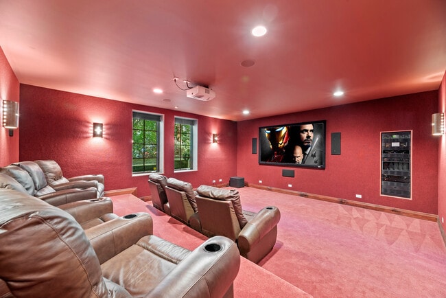 Building Photo - 493 Hazel Ave