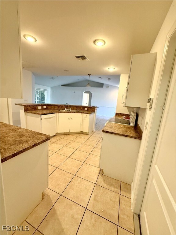 Building Photo - 1116 Calvert Ave