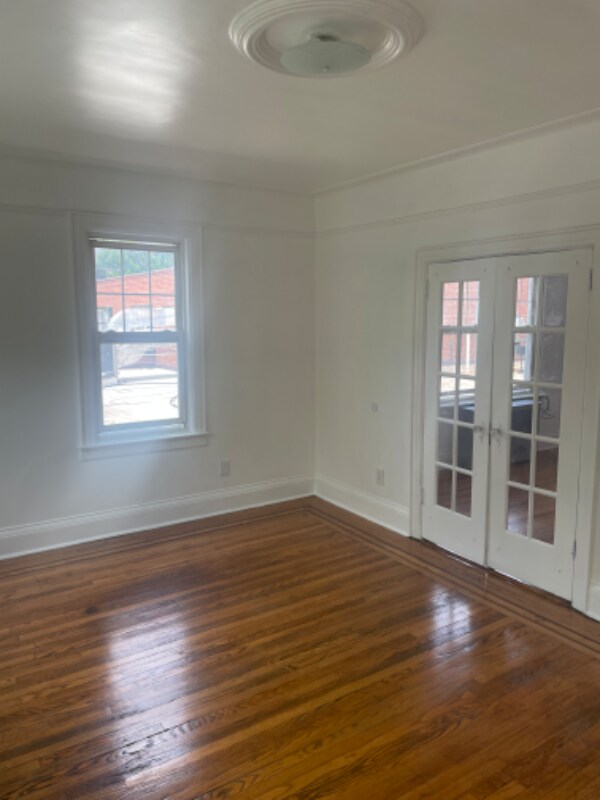 Building Photo - 0 Cromwell Ave