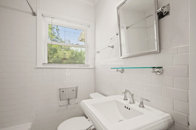 Building Photo - 5805 Bull Creek Rd