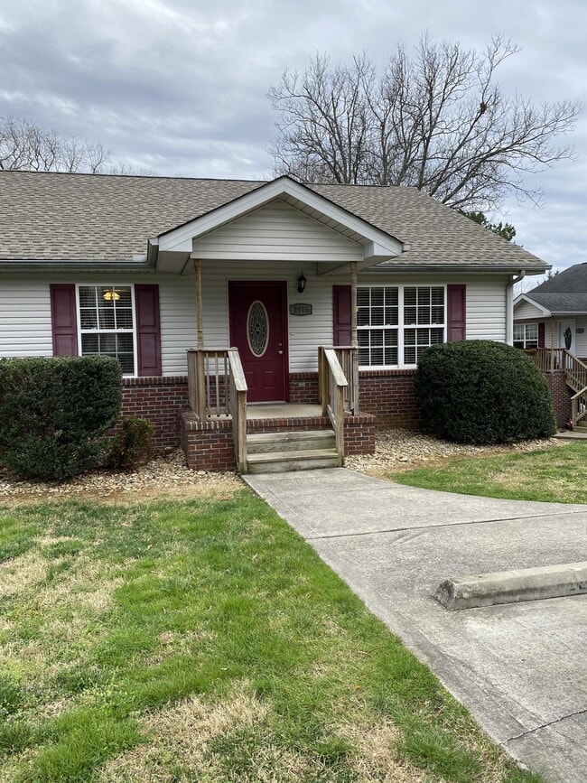 Primary Photo - 2916 Patrick Ave