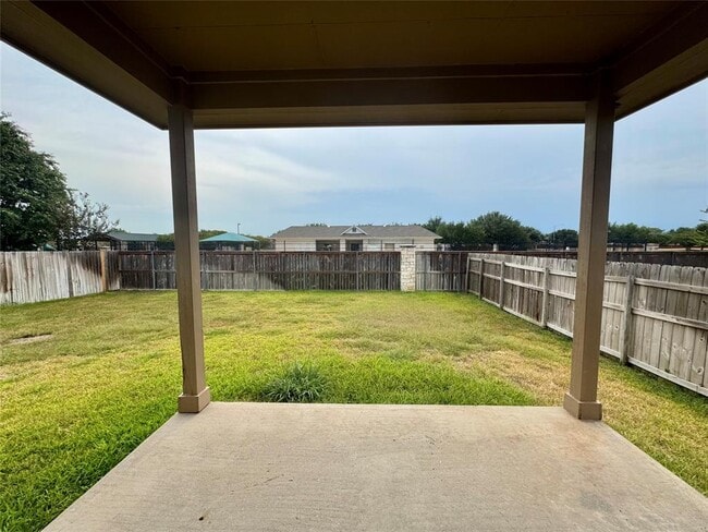 Building Photo - 106 Bowstring Bend