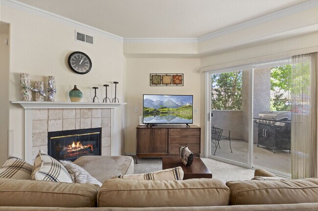 Building Photo - First-Floor Condo in Stratmoor Hills