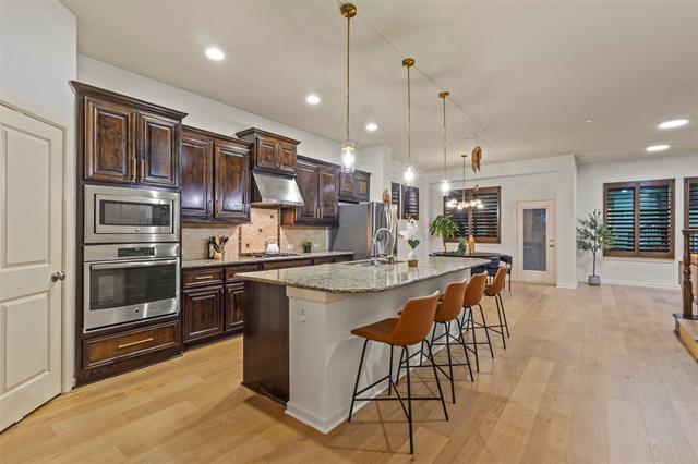 Building Photo - 1209 Savoy Ln