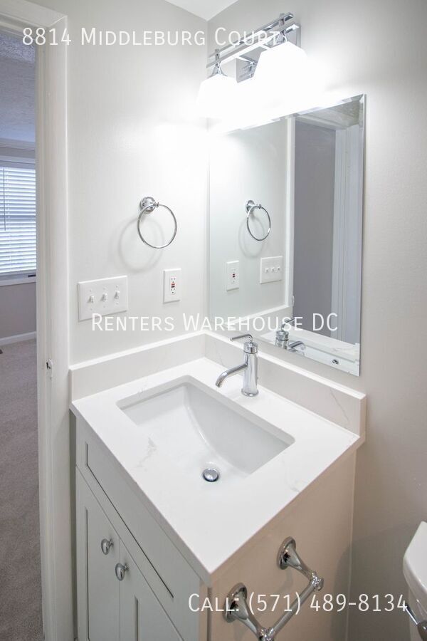 Building Photo - 8814 Middleburg Ct