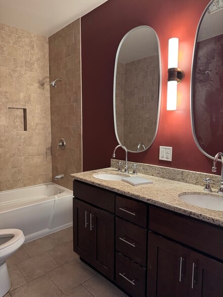 Building Photo - 458 N Genesee Ave