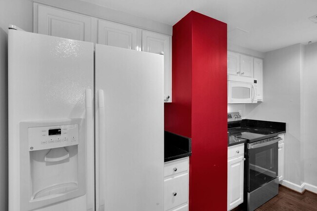 Building Photo - Spacious 1 Bedroom unit in Adams Morgan area