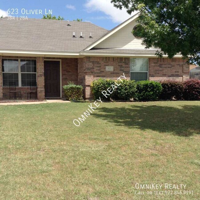 Primary Photo - 623 Oliver Ln