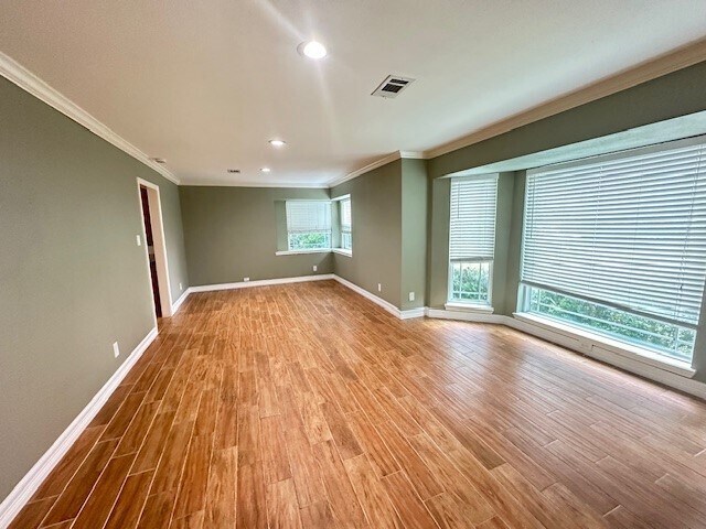 Building Photo - 9317 Lugary Dr