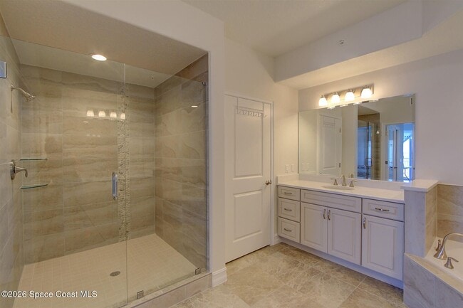 Building Photo - 1465 S Harbor City Blvd