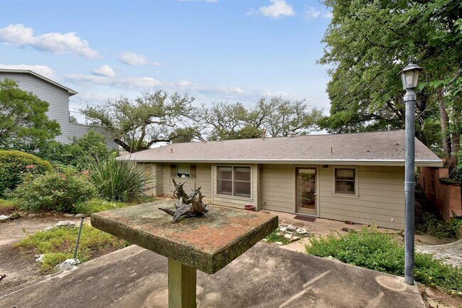 Building Photo - 2117A Rabb Rd