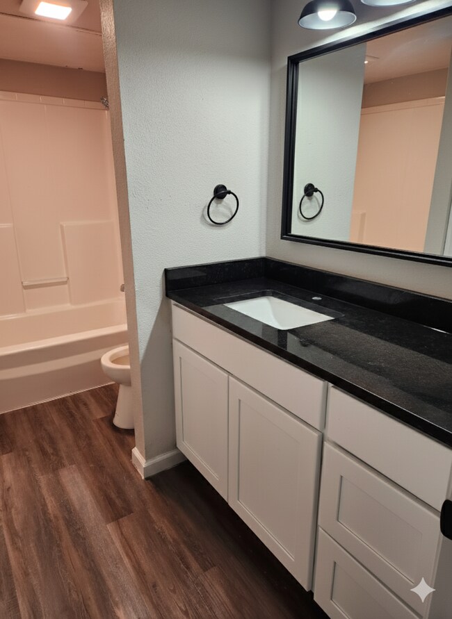 Building Photo - NOW LEASING 2 BEDROOM