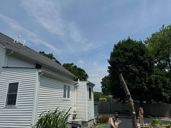 Building Photo - 20 Tully Way