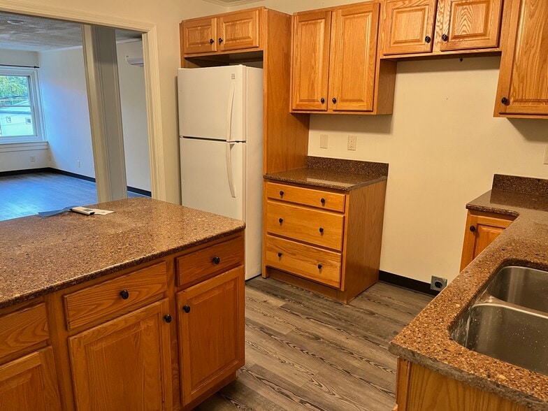 Primary Photo - 101 W Toledo St