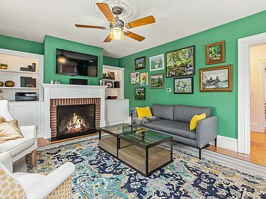 Building Photo - 114 Cabot St